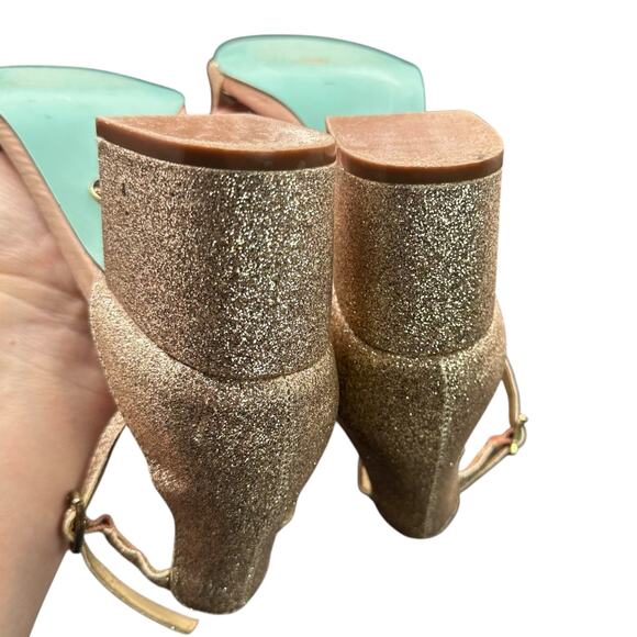 Betsy Johnson SB-MIRI Gold Glitter Block Heel Ankle Strap Sandals Women’s 7 - Picture 8 of 11